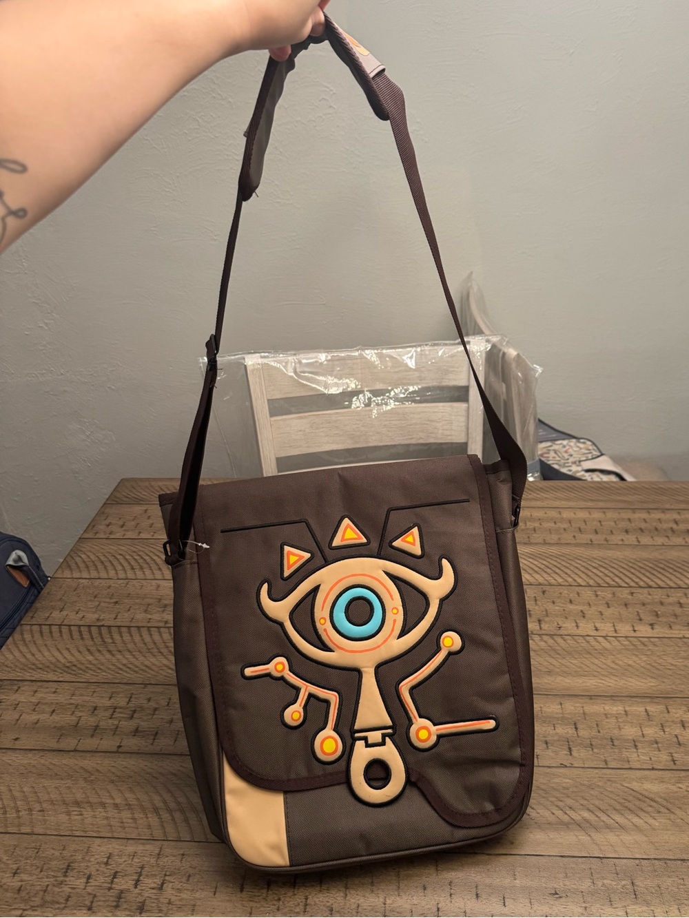 THE LEGEND OF ZELDA Breath of The Wild Sheikah Satchel Thinkgeek Messenger Bag - Picture 14 of 16